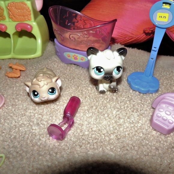 "Biggest Littlest Pet Shop" Playset w/pets - Picture 10 of 11